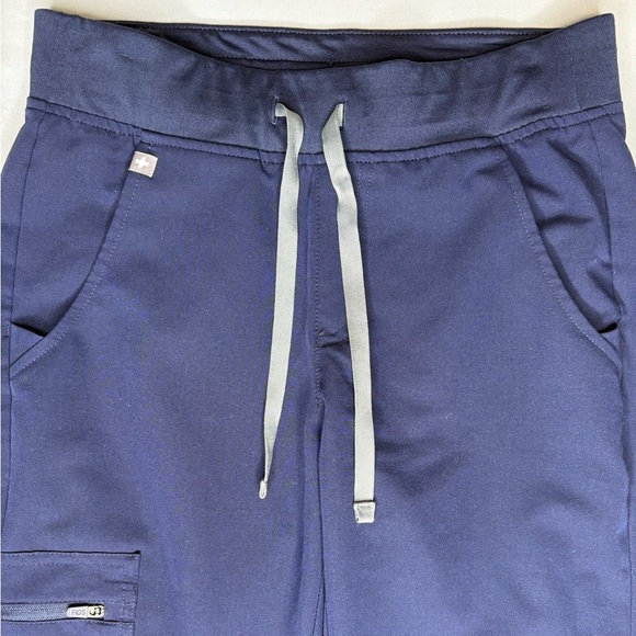 FIGS- Navy Zamora Jogger Scrub Pants | Size: XS - Picture 3 of 10